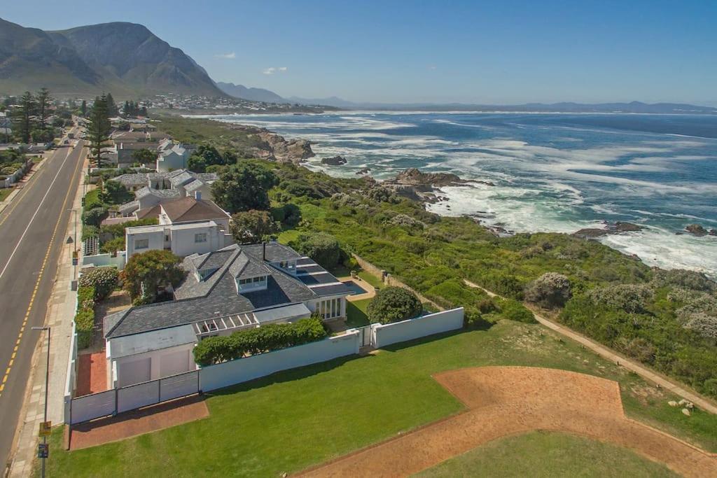 Wild Waters At Kraal Rock On The Cliffs In Hermanus Villa Buitenkant foto